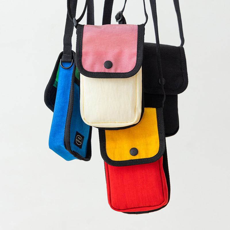레브맨션 X 하우키즈풀 [PHONE BAG &  BOTTOL BAG]