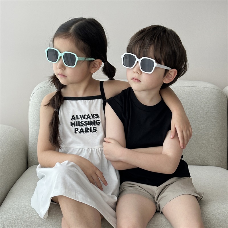 료니맘픽 선글라스